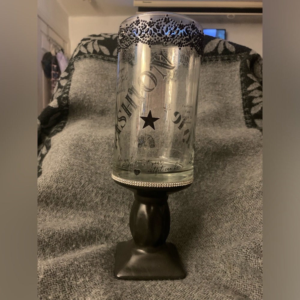 Home Decor - Picture 2 of 4